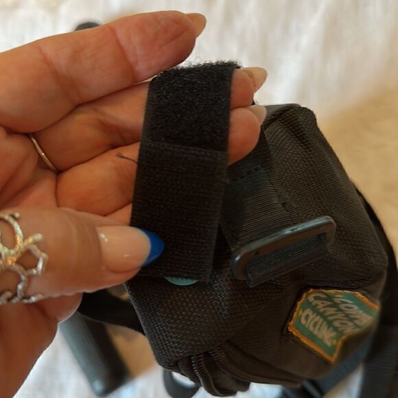 Copper Canyon Cycling Bike Bicycle Pouch with Tire Tools and Storage - Picture 11 of 16